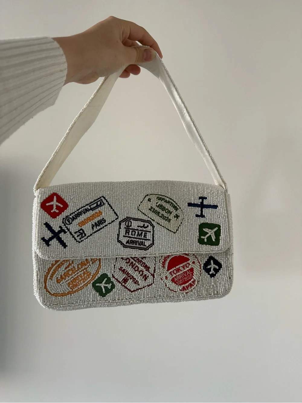 White Beaded Travel Patch Shoulder Bag - Picture 1 of 6